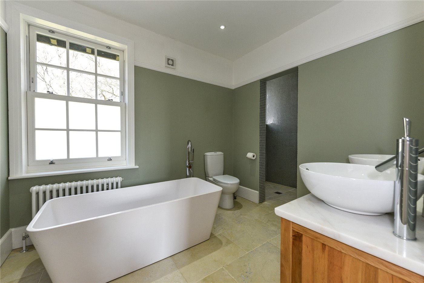 En Suite Bathroom